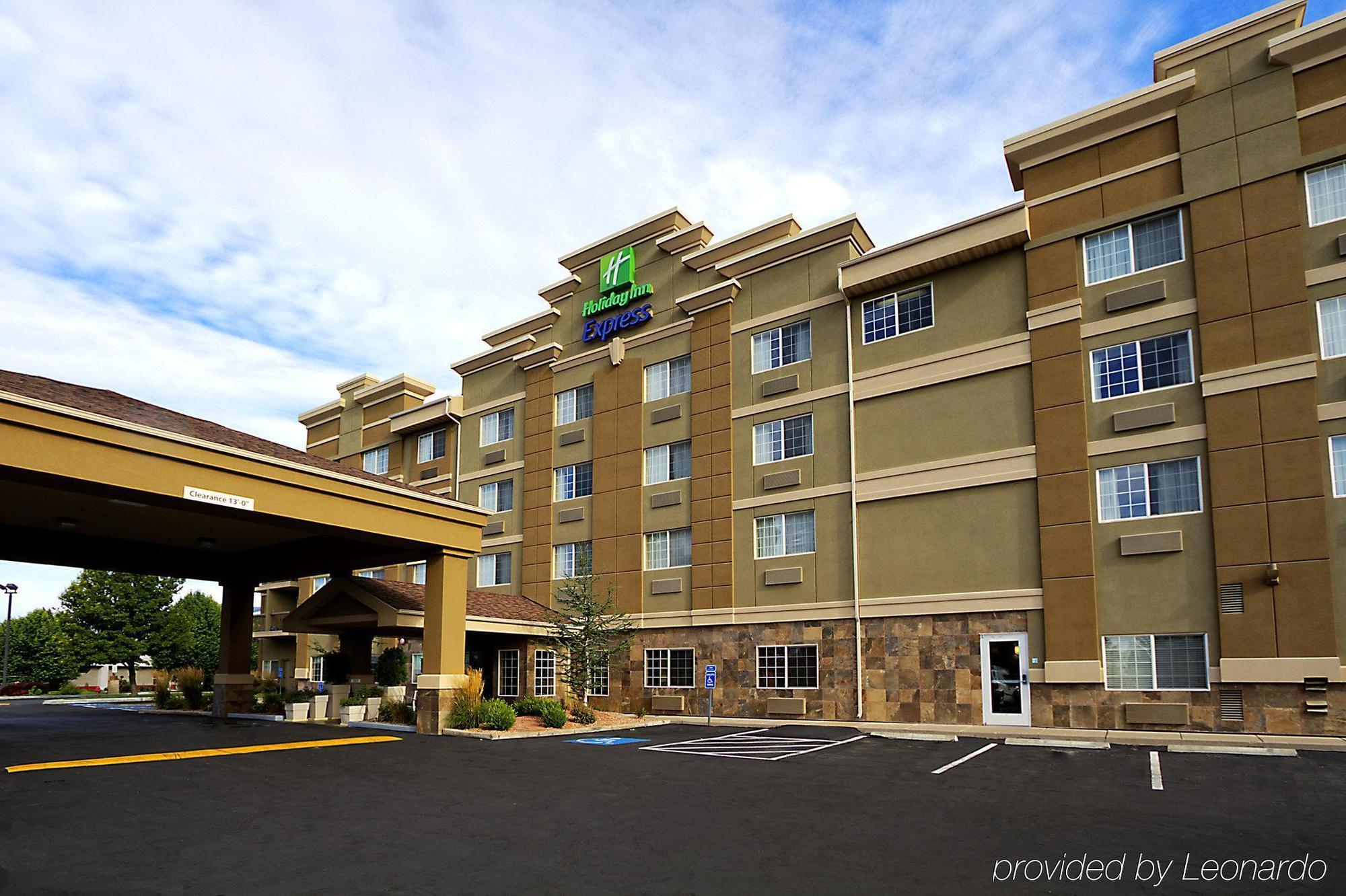 Holiday Inn Express Layton - I-15 By Ihg Exterior photo