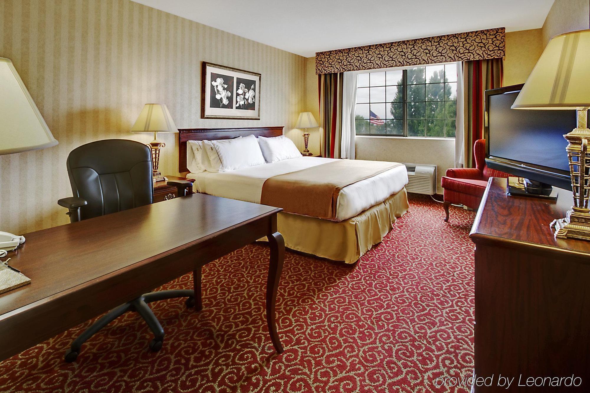 Holiday Inn Express Layton - I-15 By Ihg Exterior photo